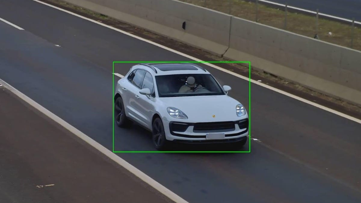 Câmeras com inteligência artificial já reduzem 22% dos acidentes em trecho de rodovia em SP