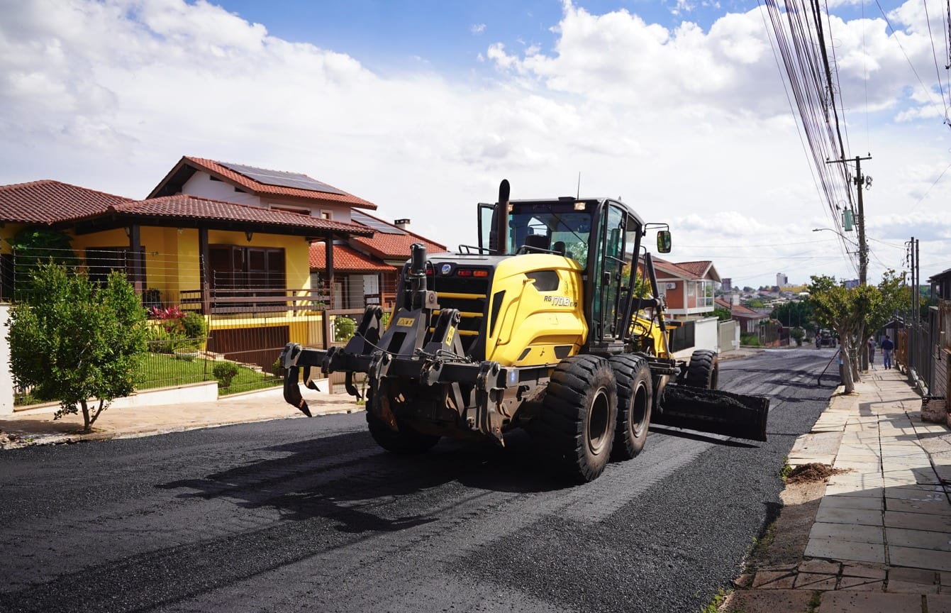 Prefeitura avança com a 5ª edição do Minha Rua com Asfalto e supera mais de 90 quadras pavimentadas