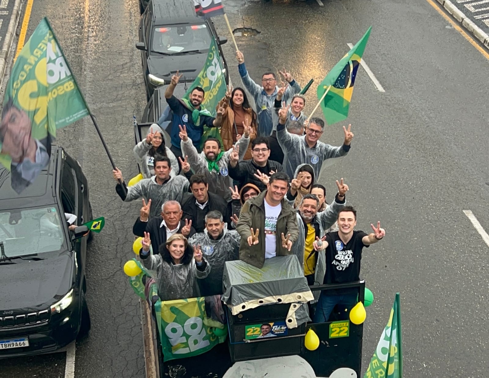 Zampieri reforça presença política nos Campos Gerais durante carreata em Ponta Grossa