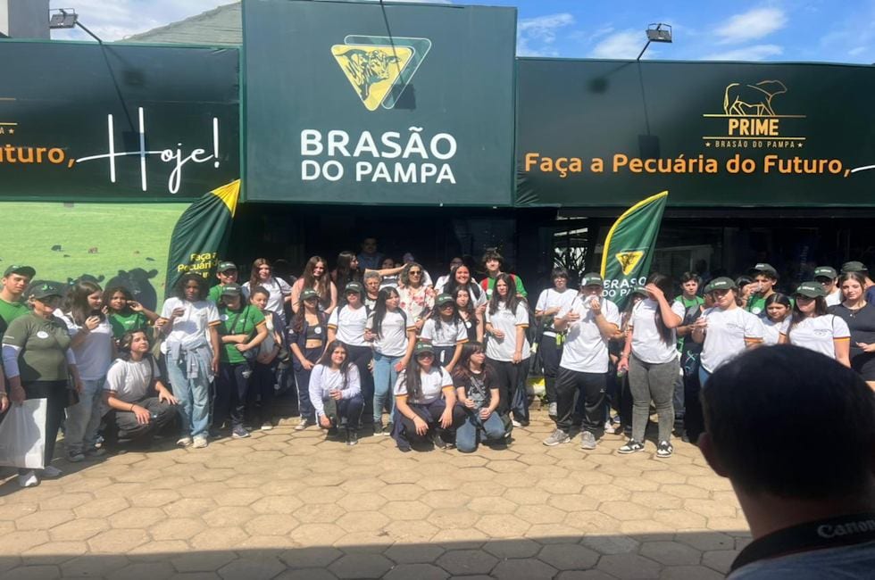 🎓 Estudantes gaúchos participam de atividades práticas na Expointer 2026