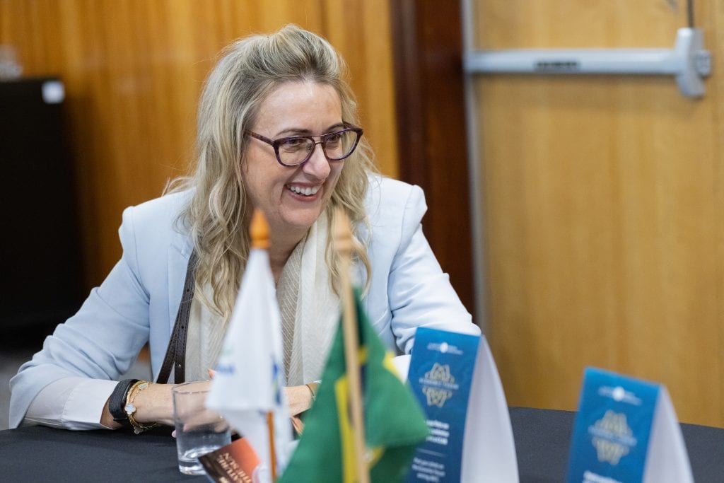 Fundação dos Emirados abre diálogos no Brasil