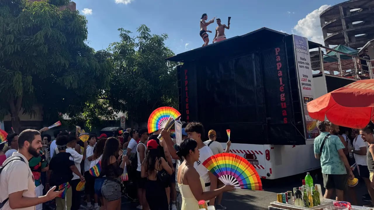 31ª Parada LGBTQIA+ de Goiânia ocupa Praça Cívica e pede mais participação política