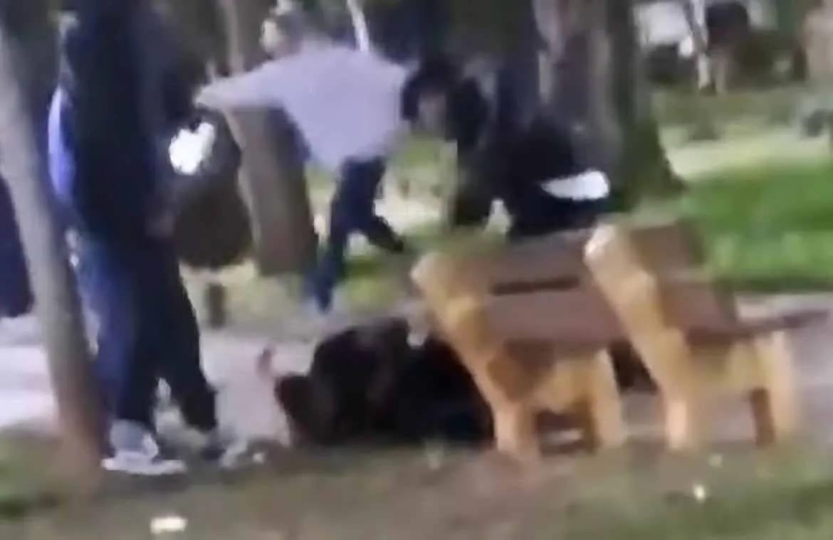 Agressão com facão fere dois no entorno da Praça Crescêncio Pereira