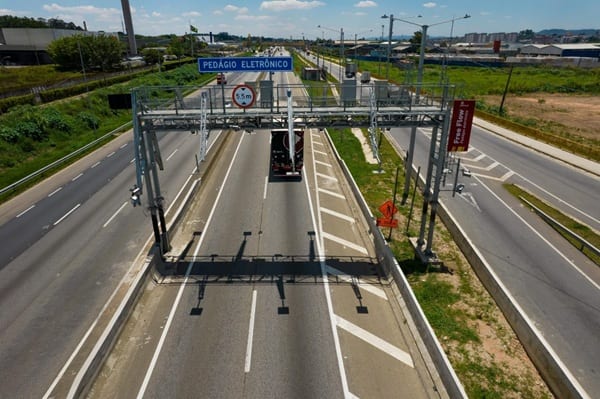 Pedágio free flow da Dutra em Guarulhos sobe 4,44% a partir de 23/10