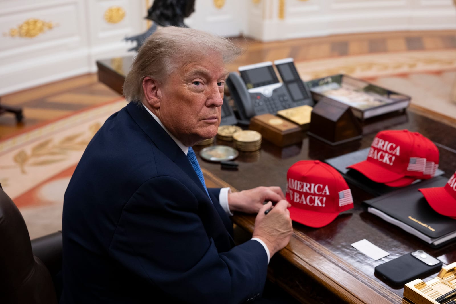 Chefe civil do Exército dos EUA renuncia após atritos com aliado de Trump