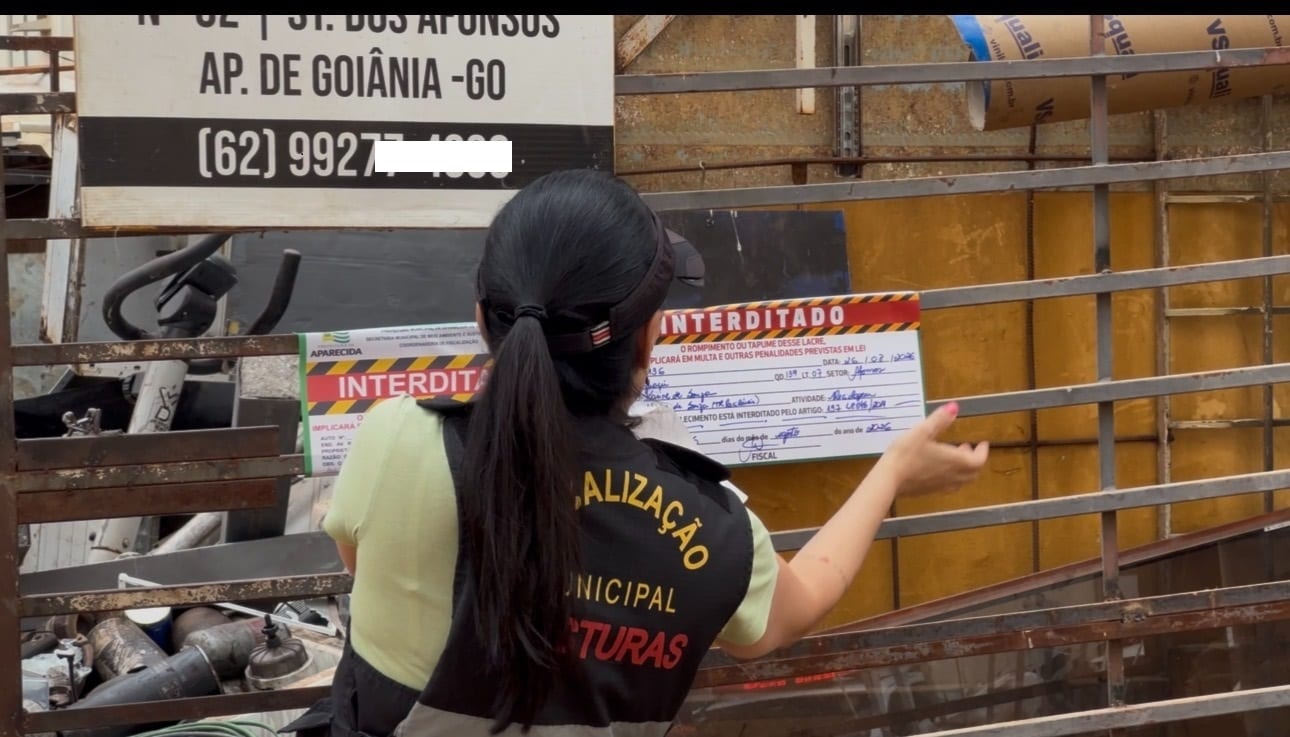Prefeitura de Aparecida interdita 4 ferros-velhos no Cruzeiro do Sul
