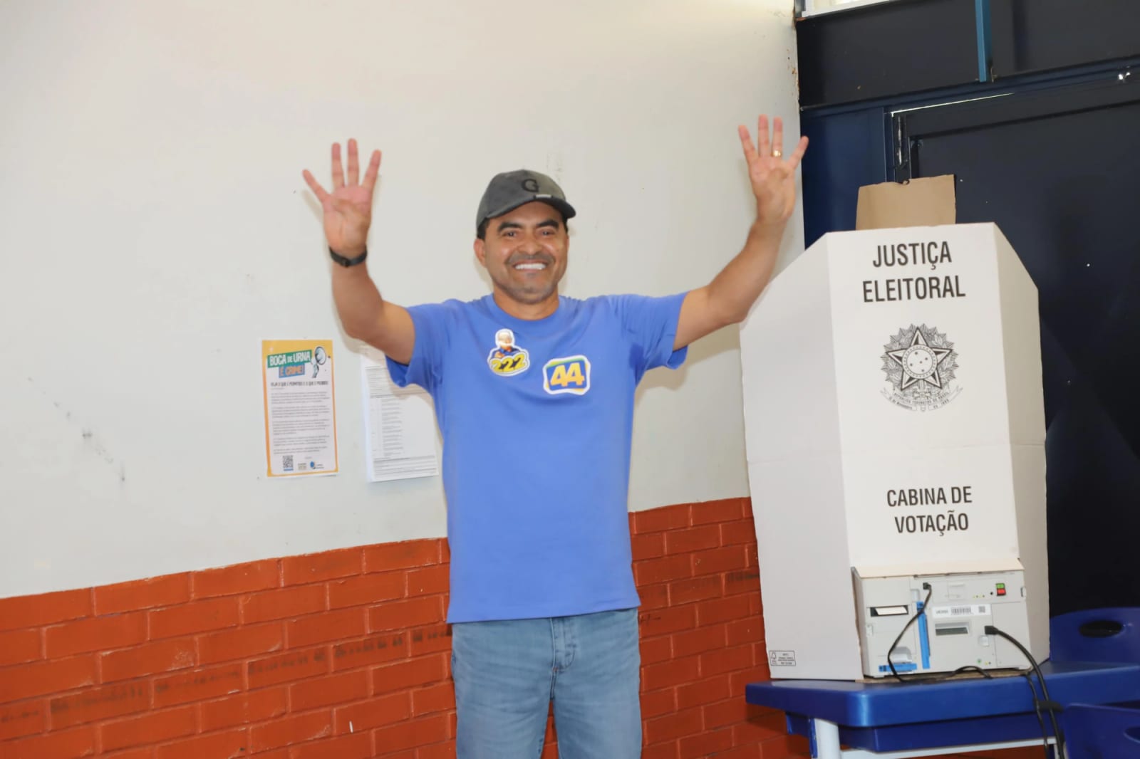 Governador Wanderlei Barbosa Expressa Confiança em Vitória de Aliados Após Votar em Taquaruçu