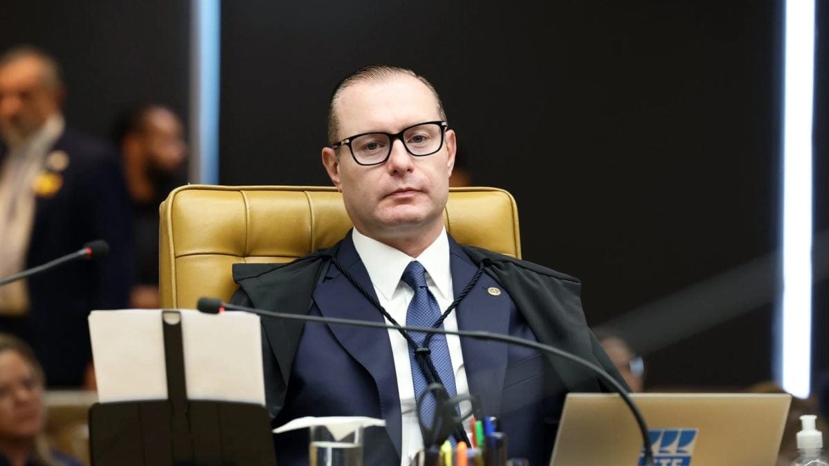 STF atropela TSE e prorroga eleição em 2h