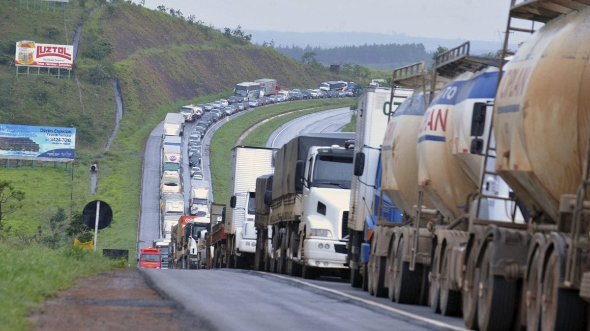 Greve dos caminhoneiros no dia 5 de novembro? Presidente da associação nega paralisação e explica o que está acontecendo