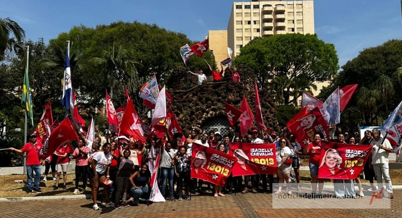 Isabelly lança campanha de rua e fala sobre importância de Limeira ter representante na Alesp