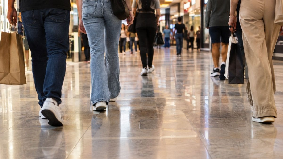 Fim da escala 6×1 pode encurtar horário de shoppings em Joinville por falta de funcionários, aponta presidente do Sindil