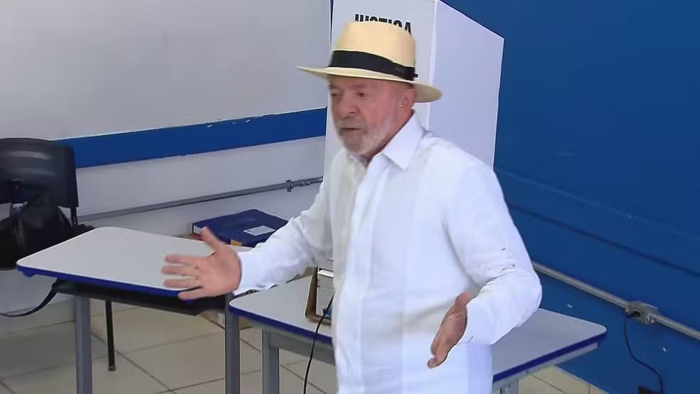 Lula afirma que o fim da escala de trabalho 6×1 é o "primeiro teste" para o PL dizer "o que quer desse País"