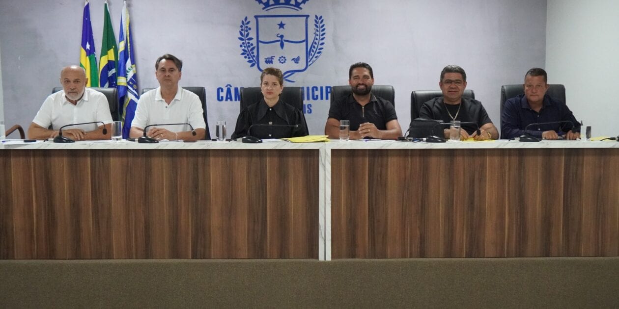 PLO 185/2026 tomba Casa Anapolino de Faria e vai para Comissão de Educação
