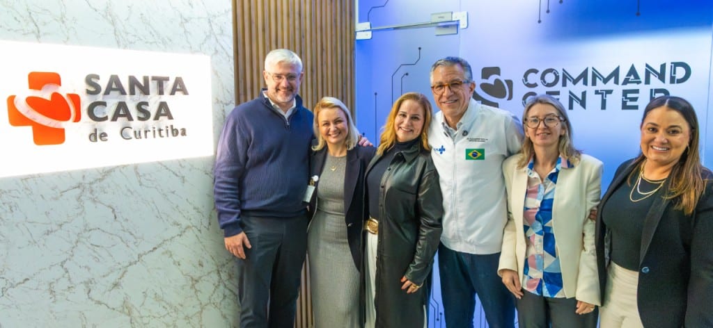 Ministro Padilha visita Santa Casa de Curitiba e Angelina Caron no PR