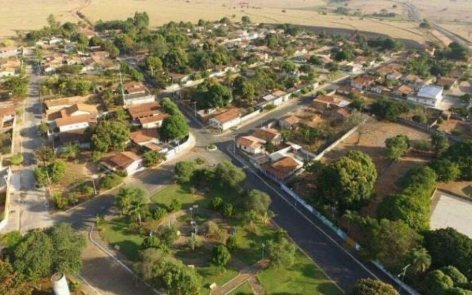 Água Limpa (GO) abre concurso com 166 vagas e salários de até R$ 8,945.43