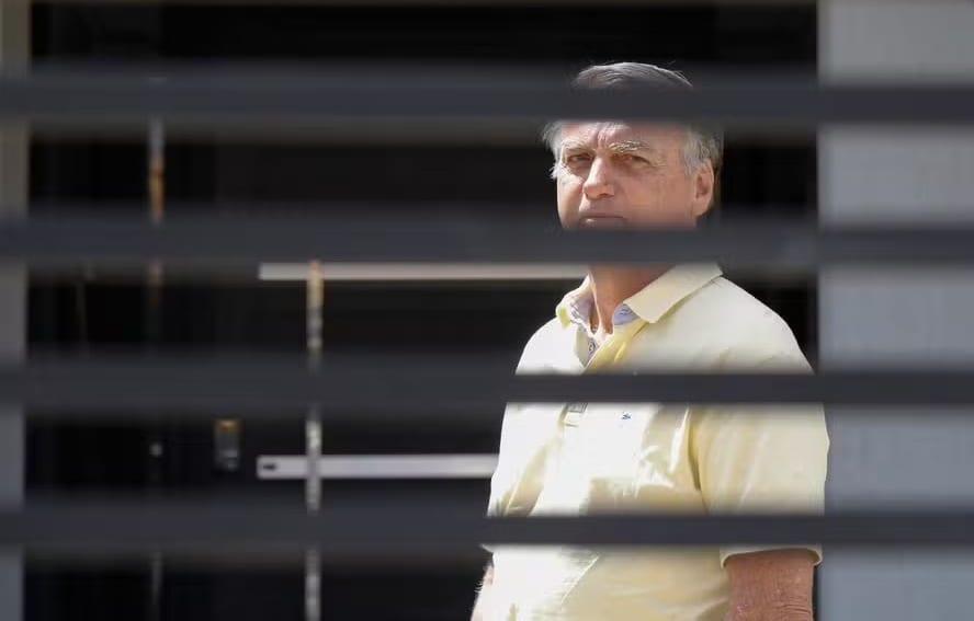 Moraes autoriza convidados em aniversário da filha de Bolsonaro neste domingo (18)