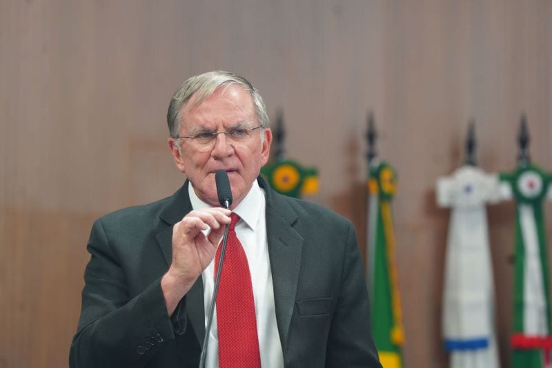 Antônio Gomide alerta para cortes na educação e na saúde em orçamento de Goiás