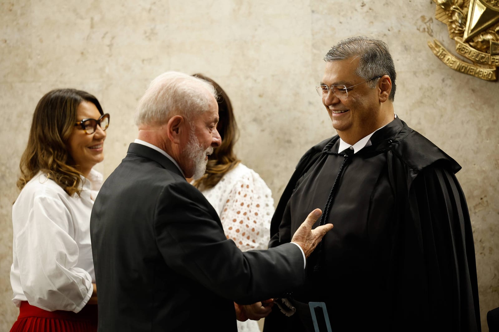 Lula liga ao vivo para Flávio Dino em Belém antes de sancionar projeto