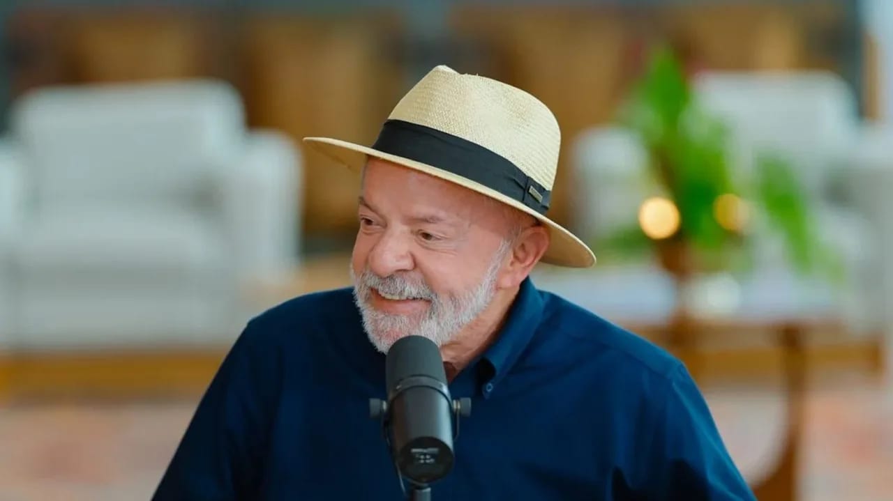 Lula critica políticos que atuam só por redes sociais