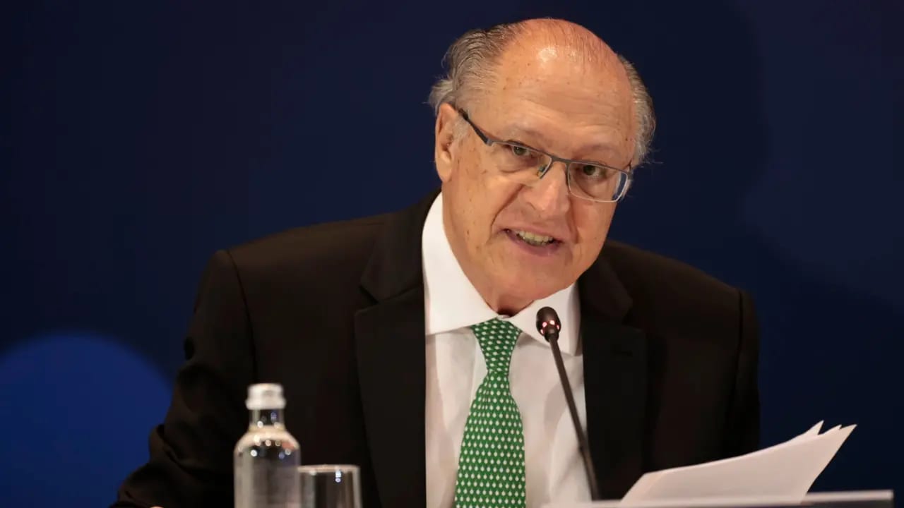 Alckmin sinaliza retomar negociação com EUA sobre tarifas