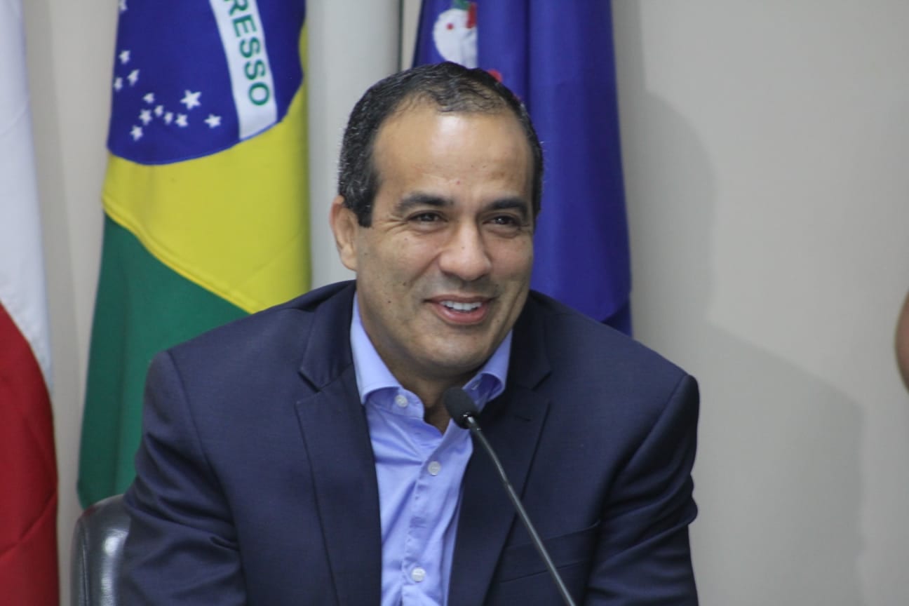 Prefeitura antecipa salário dos servidores municipais