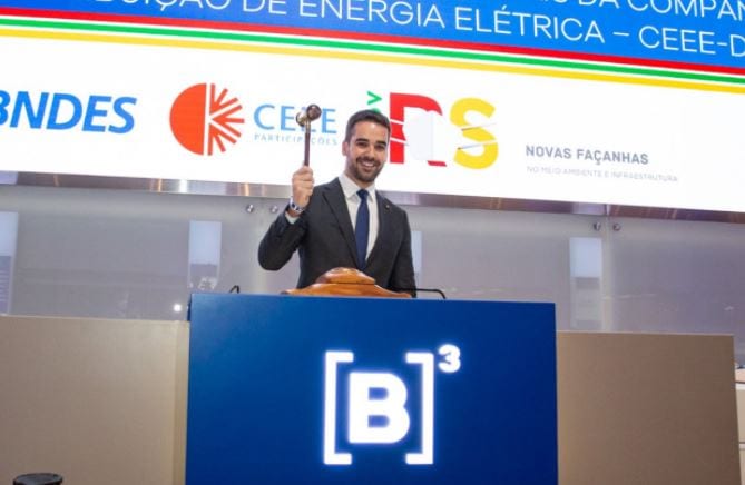 CEEE prepara novo tarifaço de até 24,24% para residências