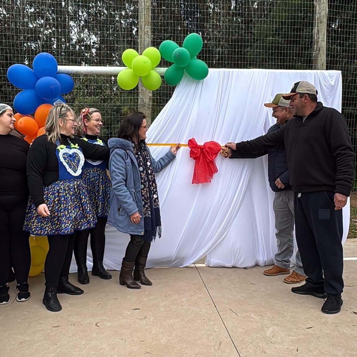 Escola Carlos Soares ganha quadra e área coberta em Canguçu