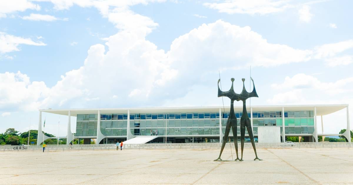A terra arrasada que a rejeição à família Bolsonaro e a Lula vai deixar para 2030