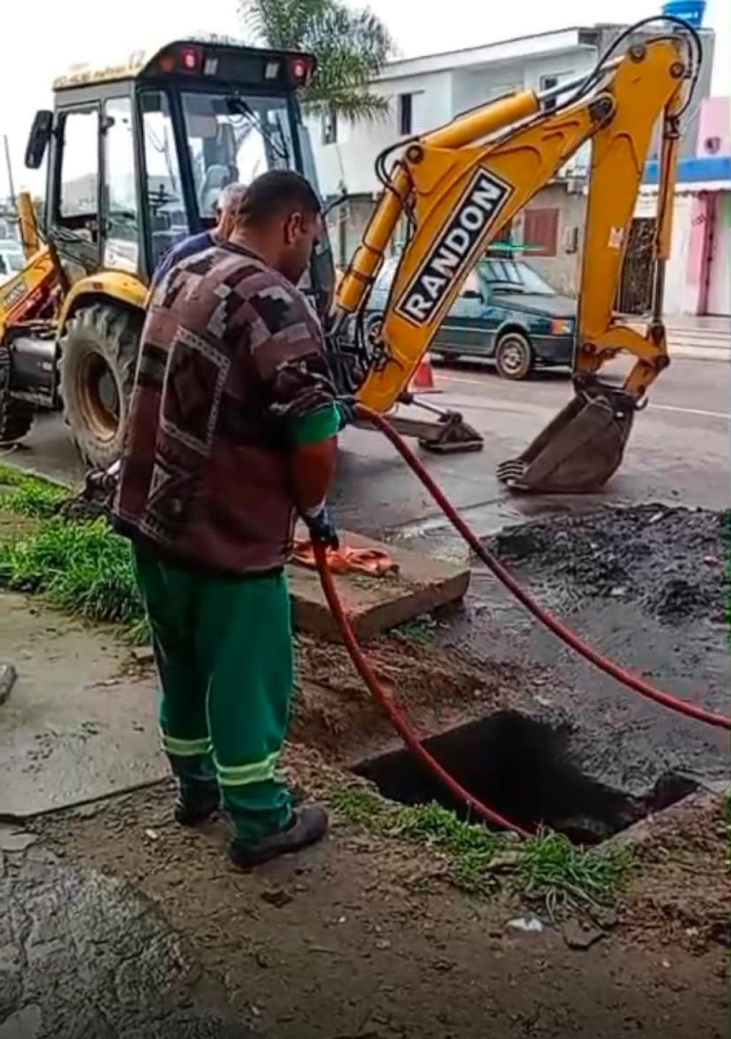 Prefeitura faz hidrojateamento em Navegantes, Centro e Cidade Nova