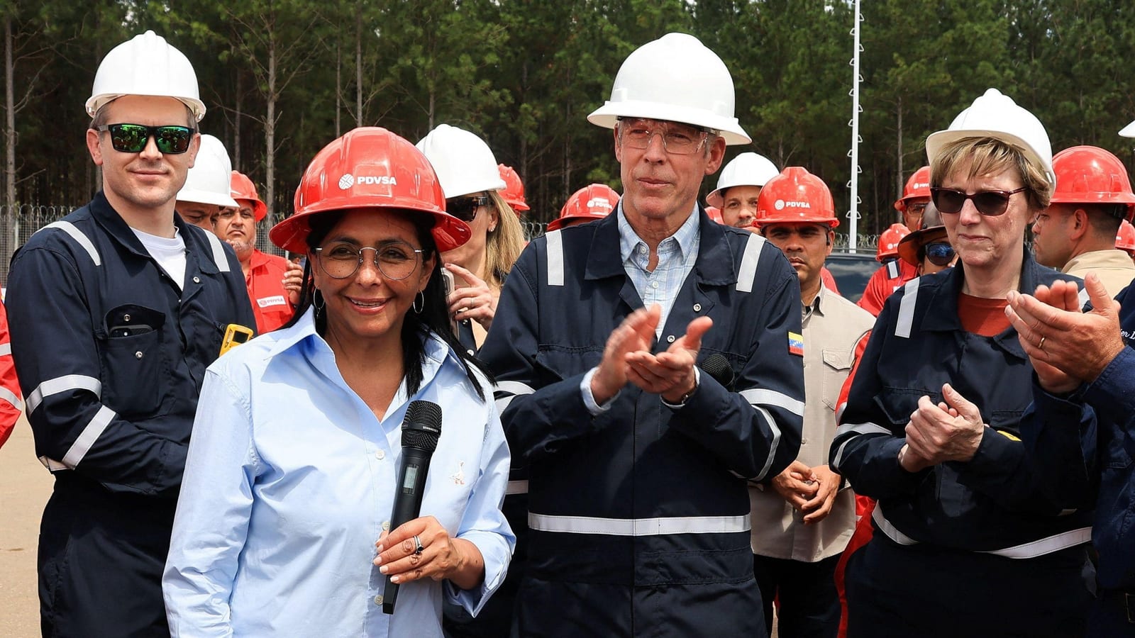 O que é o 'maior acordo petrolífero da história' anunciado por EUA e Venezuela — e por que ele é tão controverso