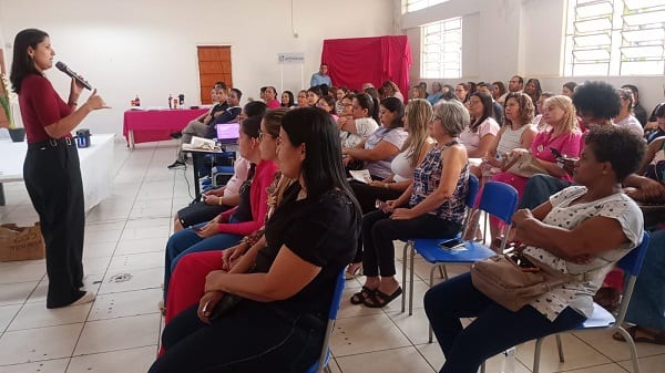Outubro Rosa reúne 150 profissionais da Saúde de Sumaré em palestra sobre prevenção e autocuidado