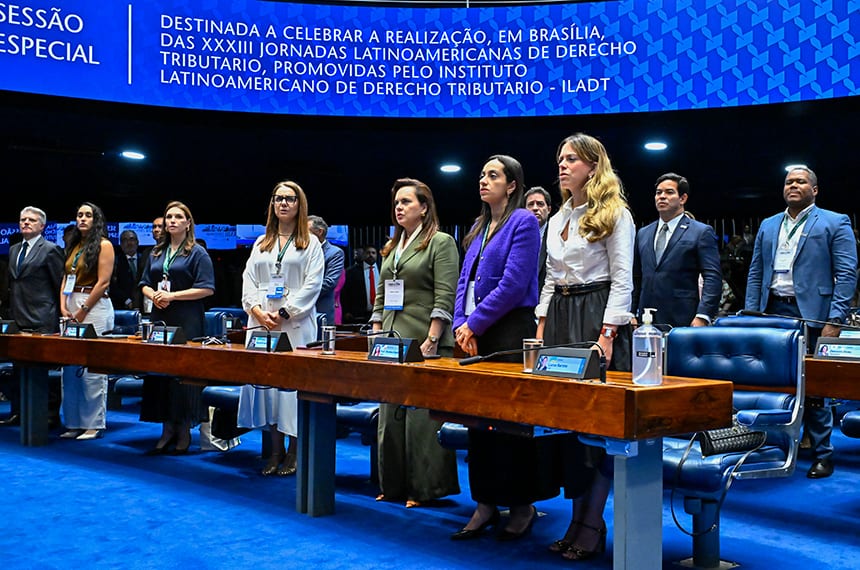 Direito tributário é destaque em sessão especial no Senado
