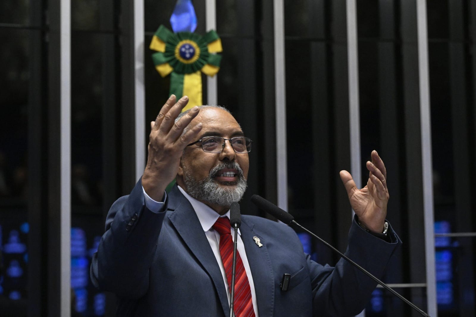 "Um dever cumprido e um sonho realizado": Senador Paulo Paim comenta sobre o fim da escala 6×1