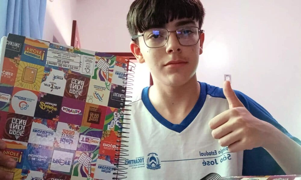 Escolas estaduais comemoram medalhas na Olimpíada Nacional de Ciências