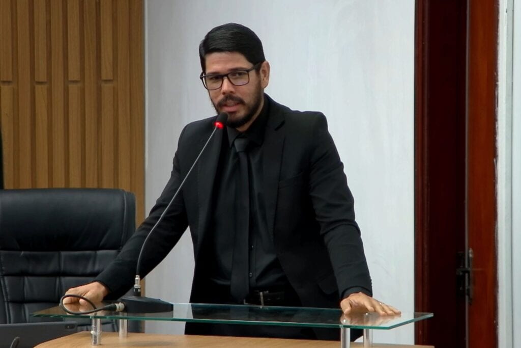vereador lucas freitas cita instituto alcance e defende novas regras para organizações sociais