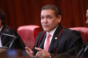 TSE mantém cobrança de multa eleitoral de R$ 2,6 mil (R$ 3,5 mil atualizada)