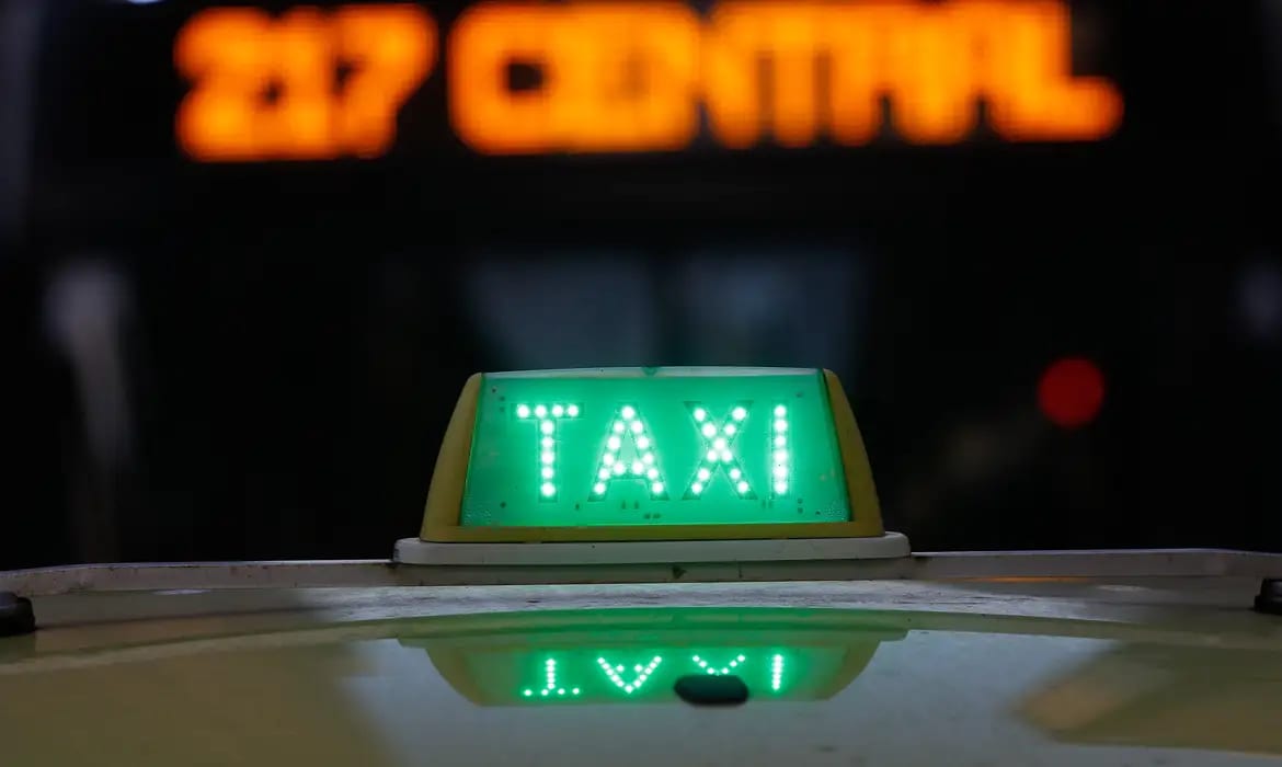 Governo amplia prazos e valores do programa Move Brasil para financiamento de veículos por motoristas