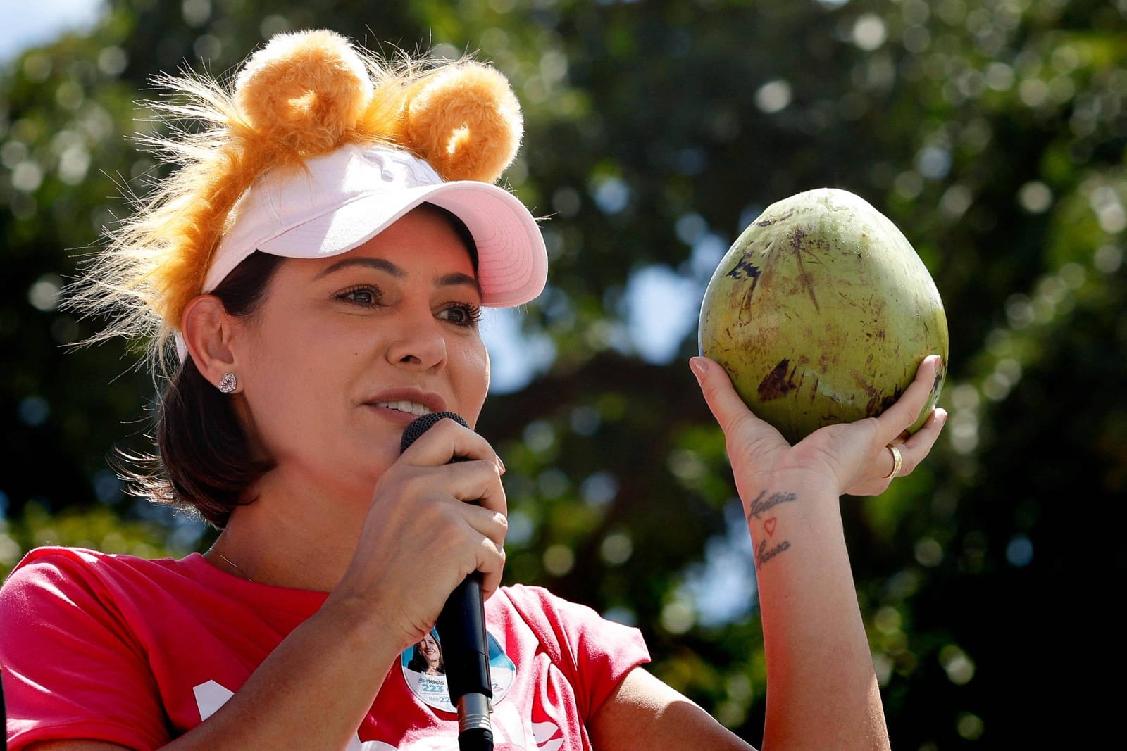 Michelle Bolsonaro grava vídeos eleitorais em Brasília para aliados do PL