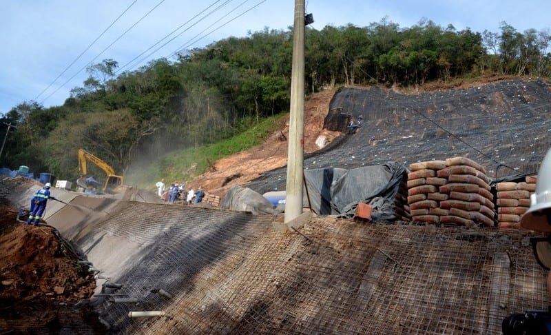 Vistoria confirma obras na Estrada do Perau com conclusão prevista para setembro