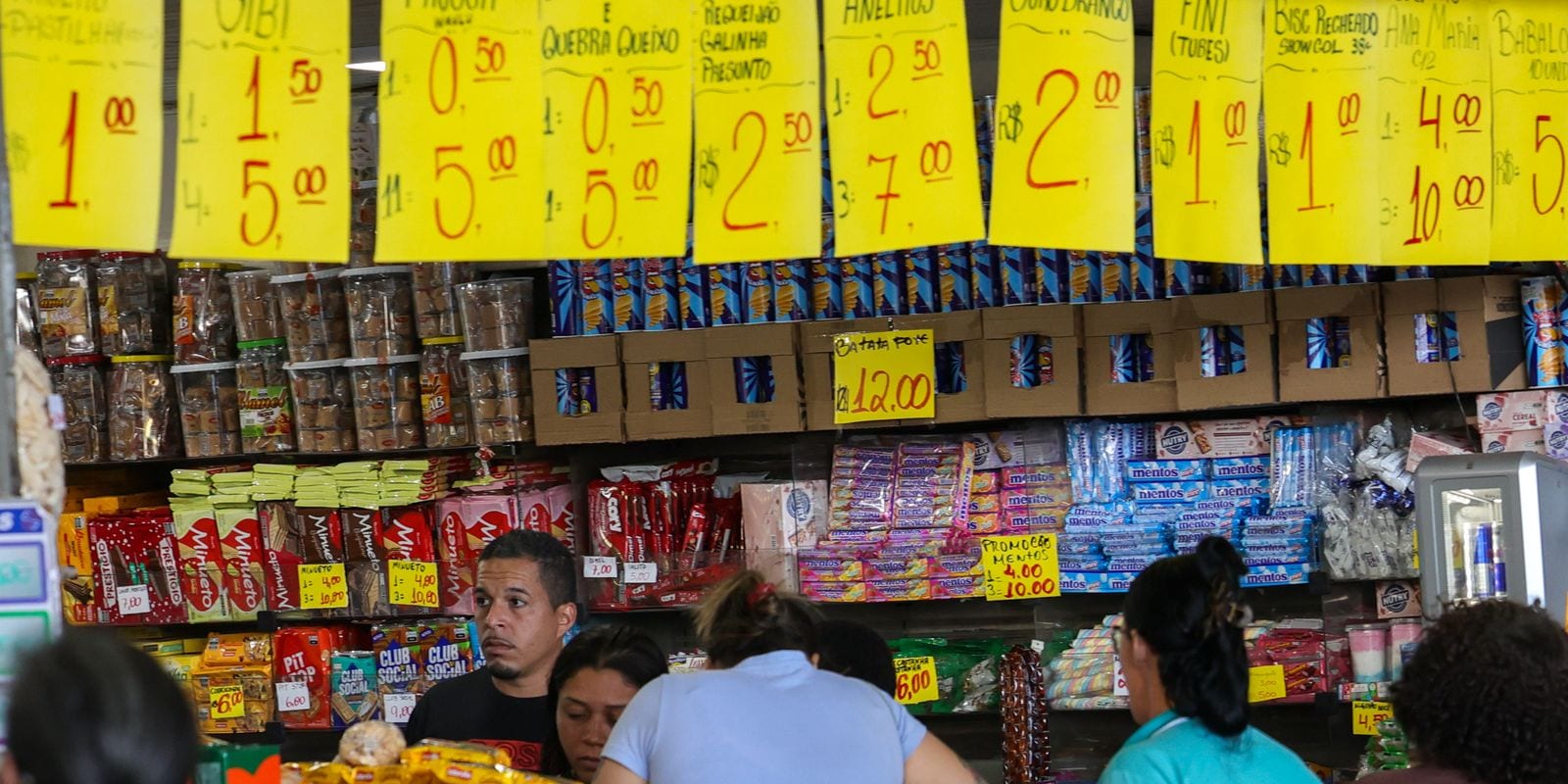 Governo prevê crédito a empresas afetadas por fim da 6×1, diz Durigan