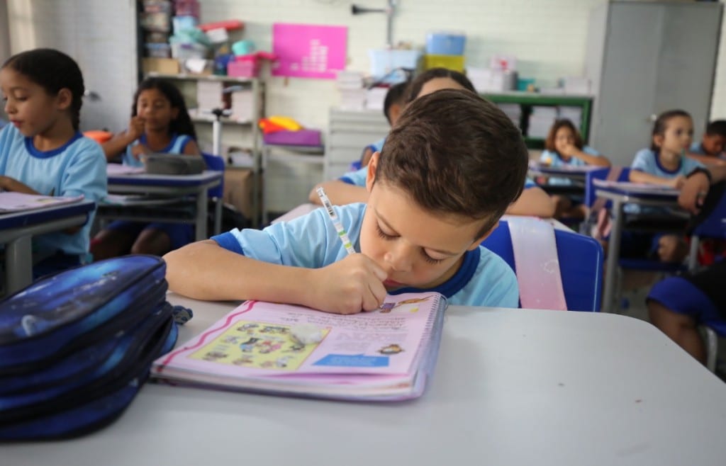 MEC apoia escolas no ensino de educação financeira
