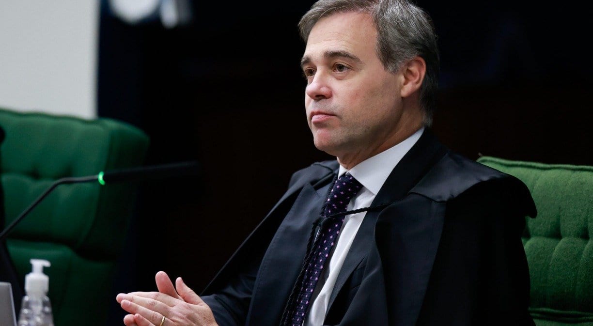 André Mendonça pede resposta rápida do STF sobre reforma tributária