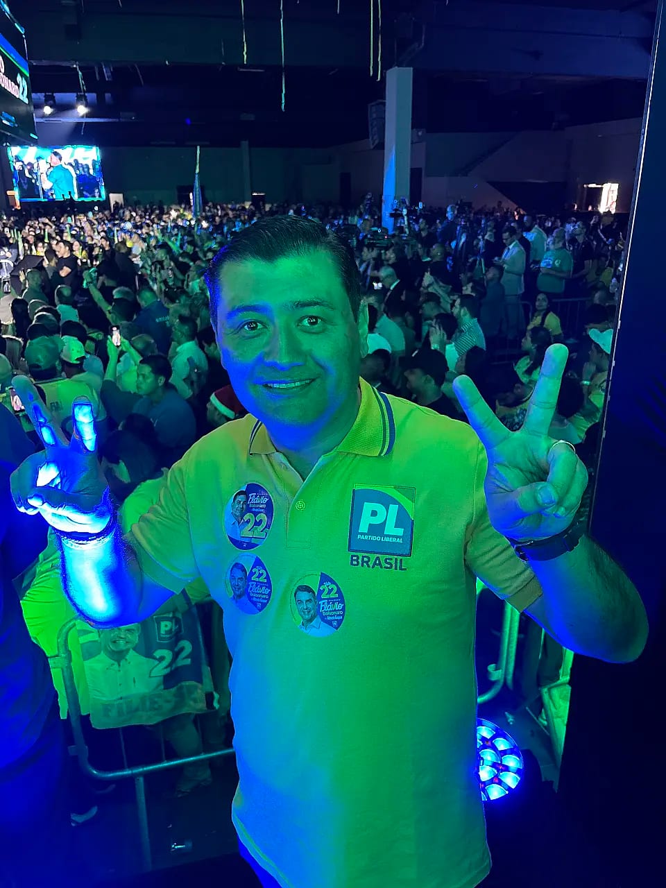 Ashiuchi participou do último ato de Flávio em SP antes do 2º turno