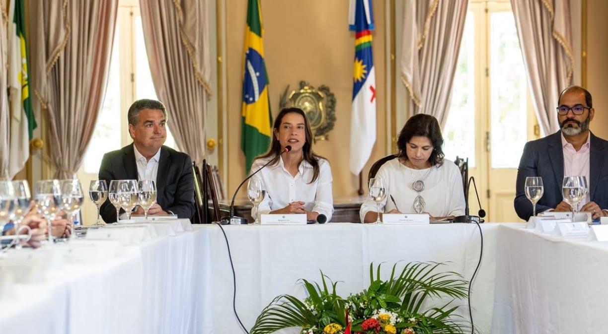 Reeleita, governadora Raquel Lyra comanda primeira reunião de planejamento com secretários de Estado
