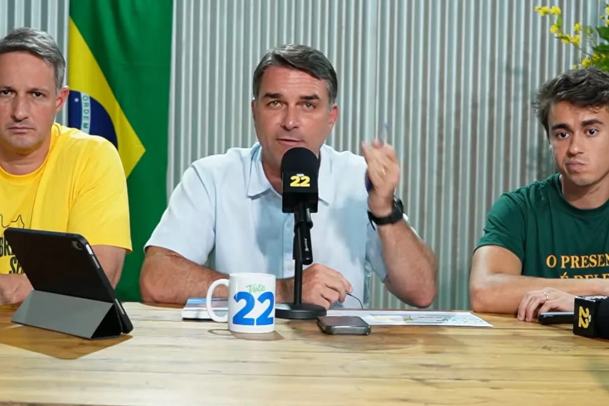 Flávio comenta Datafolha e diz que está "muito mais na frente" de Lula