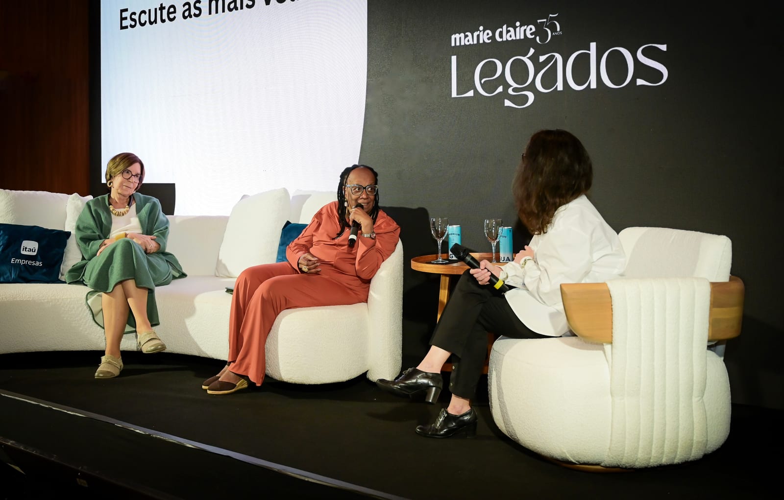 ‘Meninas, fiquem espertas’: Sueli Carneiro e Neca Setubal alertam para ameaças aos direitos das mulheres