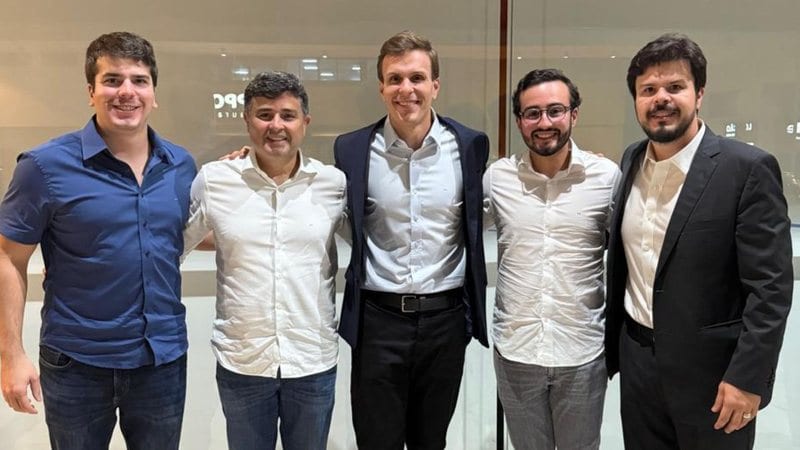 Miguel Coelho deve disputar vaga de deputado federal após acordo com Eduardo da Fonte