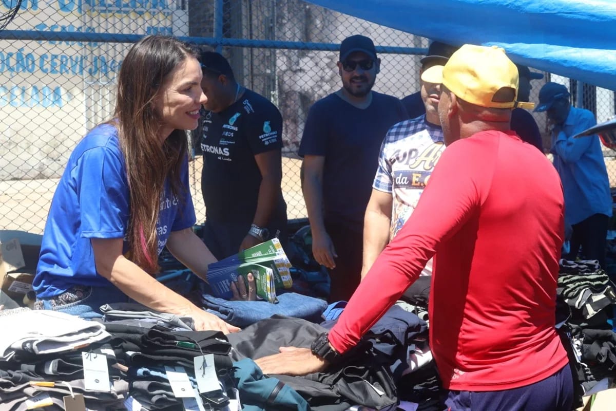 Paula Belmonte visita feiras de Ceilândia e promete melhorar a saúde do DF
