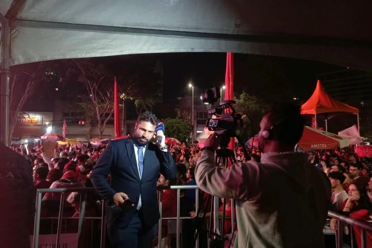 Repórter da Jovem Pan é hostilizado em ato pró-Lula em São Paulo