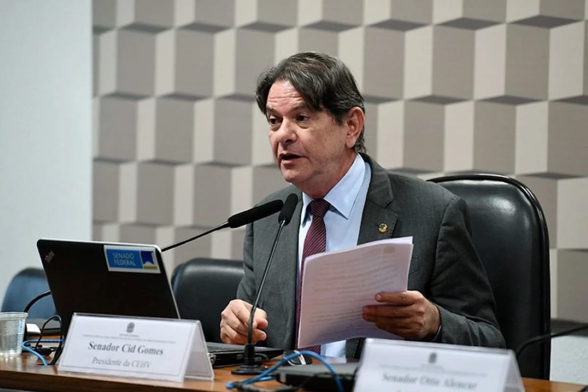 Cid Gomes lidera disputa ao Senado no Ceará com 26%